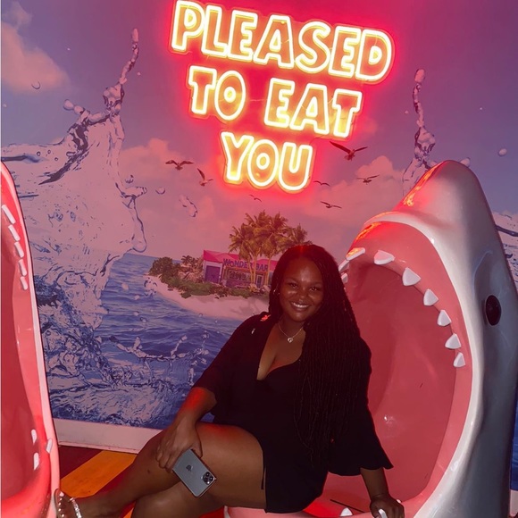 Meet your Posher, Shayia - Picture 4 of 4